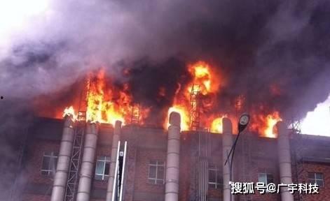 卢氏头条香菇厂着火,损失惨重！