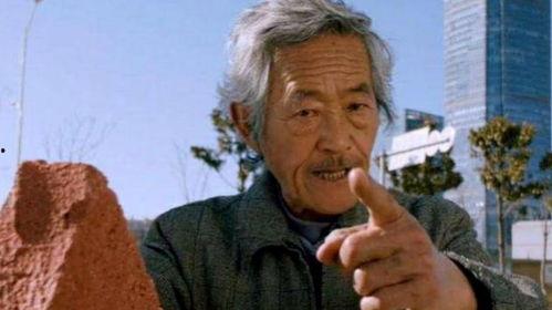 变成网红的老头是谁,揭秘变身网络红人的传奇老头